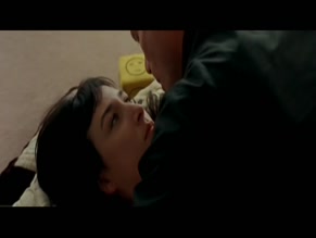 ELSA ZYLBERSTEIN in UN ANGE (2001)