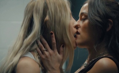 GABBRIETTE BECHTEL,CHASE SUI WONDERS NUDE/SEXY SCENE IN I KNOW WHAT YOU DID LAST SUMMER