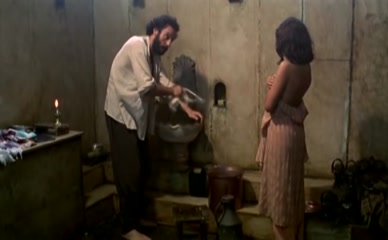 BEATRIZ RICO NUDE/SEXY SCENE IN ISTANBUL KANATLARIMIN ALTINDA