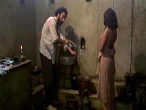 BEATRIZ RICO in ISTANBUL KANATLARIMIN ALTINDA