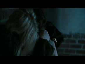 GWYNETH PALTROW in TWO LOVERS (2009)