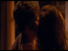 KRISTEN STEWART NUDE/SEXY SCENE IN ADVENTURELAND