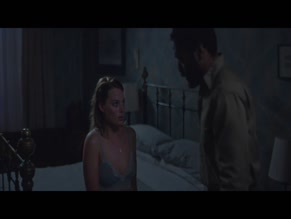 MARGOT ROBBIE in Z FOR ZACHARIAH
