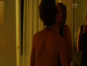 MINDY ROBINSON in MANTERVENTION (2014)