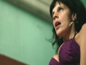 GIOVANA ECHEVERRIA in TREMEMBE