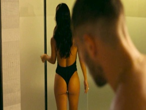 GIULLIA BUSCACIO NUDE/SEXY SCENE IN RULERS OF FORTUNE