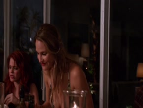 BEAU GARRETT in GIRLFRIENDS' GUIDE TO DIVORCE (2014-)