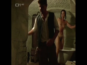 JANA JANEKOVA NUDE/SEXY SCENE IN CETNICKE HUMORESKY