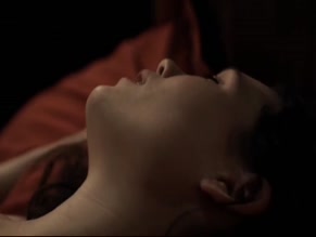 ASTRID BERGES-FRISBEY in EXTASE (2009)