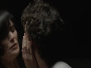 CLOTILDE HESME in LES REVENANTS (2004)