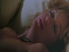 GOLDIE HAWN NUDE/SEXY SCENE IN PRIVATE BENJAMIN