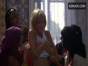 GOLDIE HAWN NUDE/SEXY SCENE IN PROTOCOL