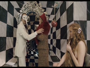LILY COLE in THE IMAGINARIUM OF DOCTOR PARNASSUS