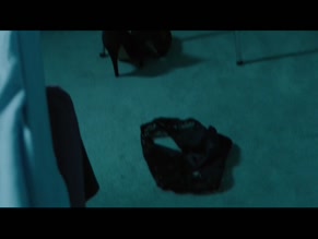 LAURENCE ARNE in A COUP SUR (2013)