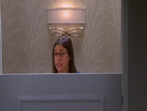 KALEY CUOCO in THE BIG BANG THEORY