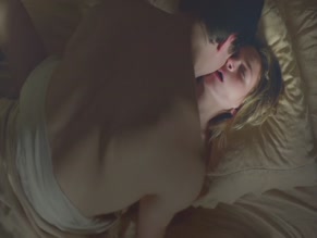 BRITT ROBERTSON in ASK ME ANYTHING