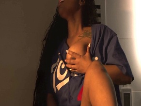 GRACE SOL NUDE/SEXY SCENE IN CAN'T HAVE IT ALL