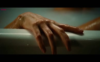 HILARY SWANK NUDE/SEXY SCENE IN THE RESIDENT