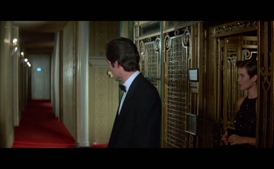 TALISA SOTO NUDE/SEXY SCENE IN LICENCE TO KILL