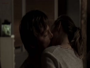 EMMANUELLE BEART in A CRIME