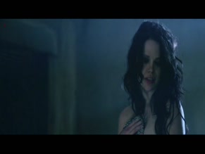 KATIA WINTER NUDE/SEXY SCENE IN ARENA