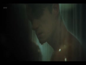 LISA CHANDLER NUDE/SEXY SCENE IN ALTERED CARBON