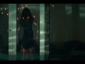 CLAUDIA OHANA NUDE/SEXY SCENE IN DESNUDE
