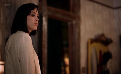 MARIA-ELENA LAAS NUDE/SEXY SCENE IN VIDA