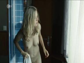 STEFANIE STAPPENBECK NUDE/SEXY SCENE IN DER 7. TAG