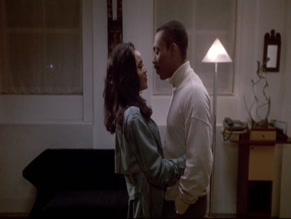 ROBIN GIVENS in BOOMERANG (1992)