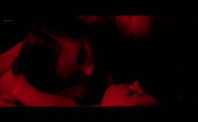 REBECCA FORSYTHE NUDE/SEXY SCENE IN REPLACE