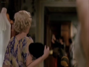 SCARLETT JOHANSSON in A GOOD WOMAN (2004)