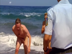 NELE KIPER NUDE/SEXY SCENE IN GRIECHISCHE KUSSE