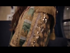 JEKATERINA NOVOSJOLOVA NUDE/SEXY SCENE IN SVINGERID