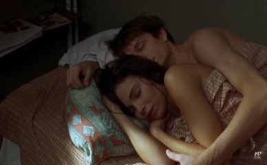 CLAIRE KEIM NUDE/SEXY SCENE IN EN TERRITOIRE INDIEN