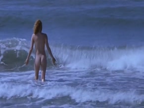 SOPHIE QUINTON NUDE/SEXY SCENE IN AVRIL