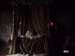 REBECCA FERGUSON in THE WHITE QUEEN (2013)