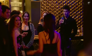 KIM LEE NUDE/SEXY SCENE IN BLING EMPIRE