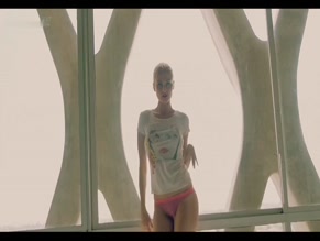 AMANDA REA in L.A.F.C. - VERTIGO (2015)