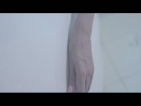 EKATERINA PETRASH NUDE/SEXY SCENE IN IN THE BATHROOM