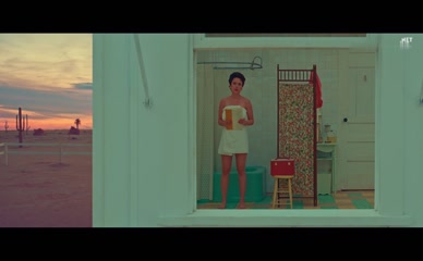 SCARLETT JOHANSSON NUDE/SEXY SCENE IN ASTEROID CITY