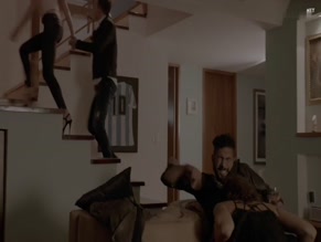 MARIANA TREVINO in CLUB DE CUERVOS (2015)