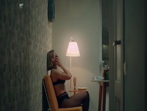 YULIYA PERESILD NUDE/SEXY SCENE IN SOLNECHNAYA LINIYA