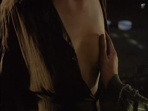 JESSICA SCHWARZ NUDE/SEXY SCENE IN DER ROTE KAKADU