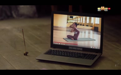 KARINA ZVEREVA NUDE/SEXY SCENE IN POLYARNYY