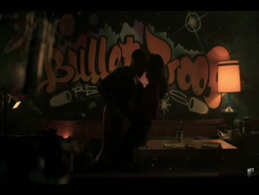 NATALEE LINEZ NUDE/SEXY SCENE IN POWER BOOK III: RAISING KANAN