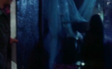 RENEE HUMPHREY NUDE/SEXY SCENE IN JAILBAIT