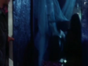 RENEE HUMPHREY NUDE/SEXY SCENE IN JAILBAIT