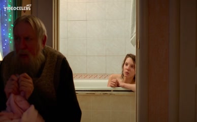 VASILISA PERELYGINA NUDE/SEXY SCENE IN DLITELNYE SVIDANIYA