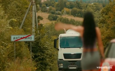 EKATERINA KABAK NUDE/SEXY SCENE IN KTO BYSTREE?